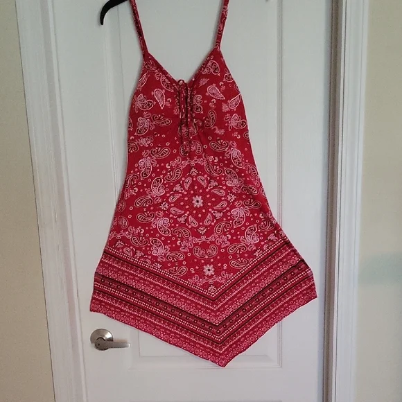 Red Bandana Print Handkerchief Hem Dress | Size M (7–9) | Boho Summer Vibes - Picture 2 of 12
